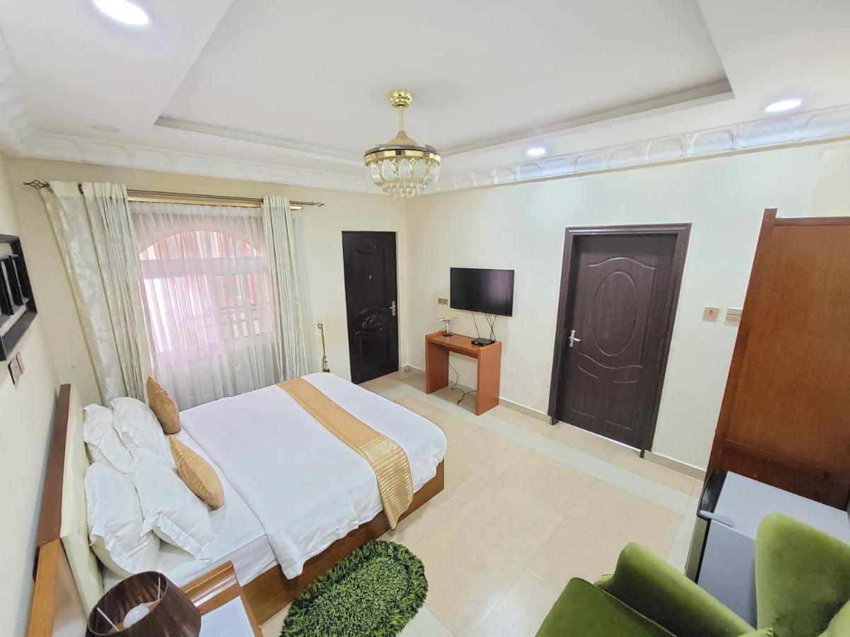 Afri-Royal Hotel Accra Exteriör bild